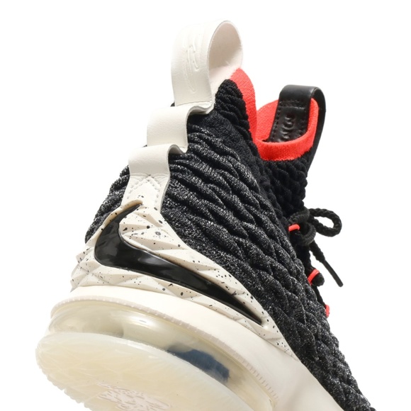 WOMEN'S NIKE LEBRON 15 - Picture 7 of 8